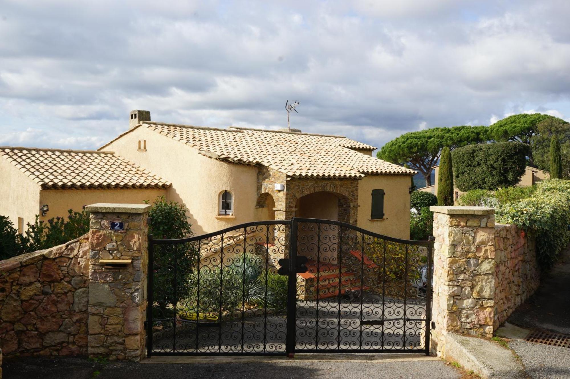 Villa Les Cades サント・マキシム エクステリア 写真